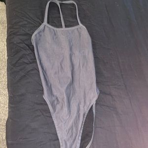 Black and great tie back jolyn